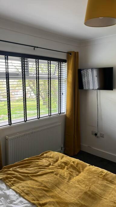 Holiday home 3-bedroom - Tv In Every - Free Parking - Ideally Located In